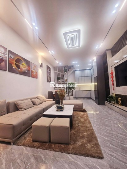 Bán ngôi nhà Nguyễn Đức Cảnh , Hoàng Mai , 42m2 4T giá chỉ 8,1 Tỷ